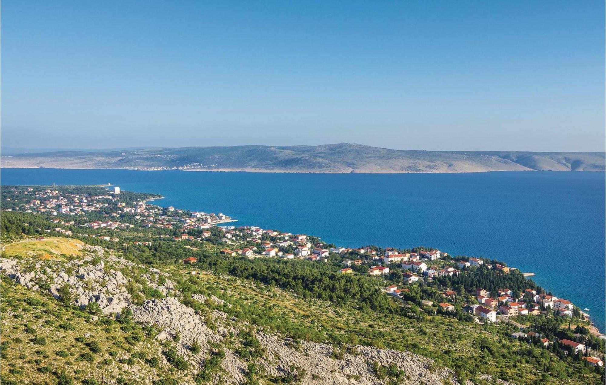 4 Bedroom Awesome Apartment In Starigrad Starigrad Paklenica Exterior foto