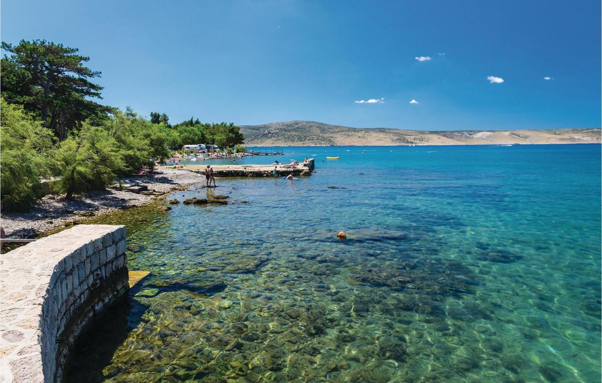 4 Bedroom Awesome Apartment In Starigrad Starigrad Paklenica Exterior foto